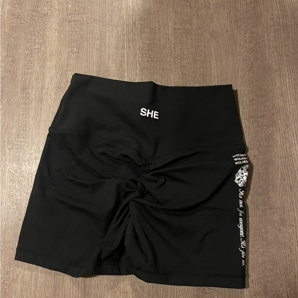 Darc sports scrunch shorts